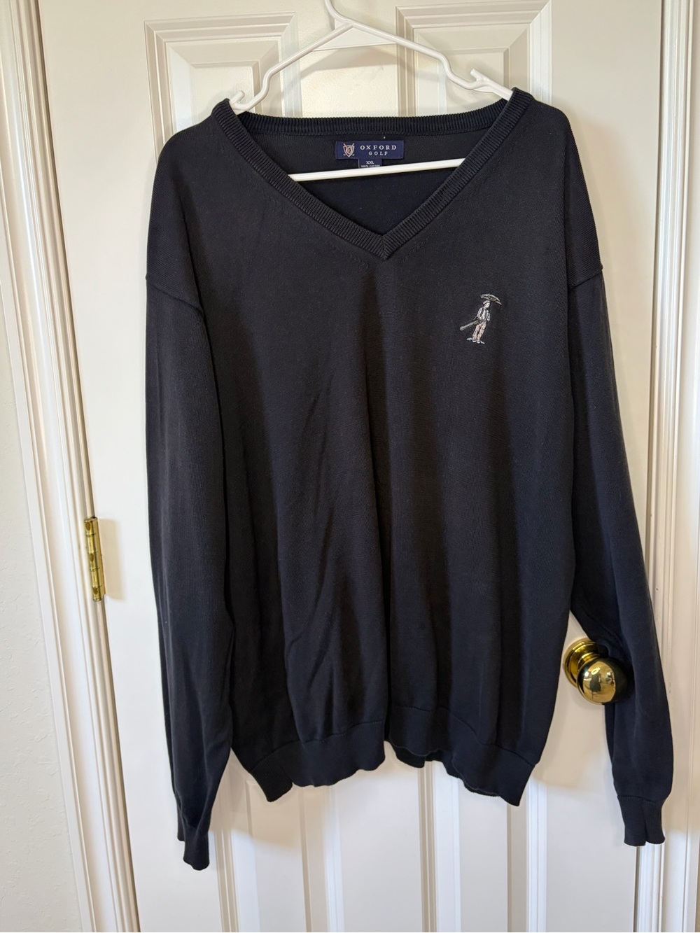 Oxford Golf Men's V-Neck Sweater in Black with Embroidered Logo size xxl
